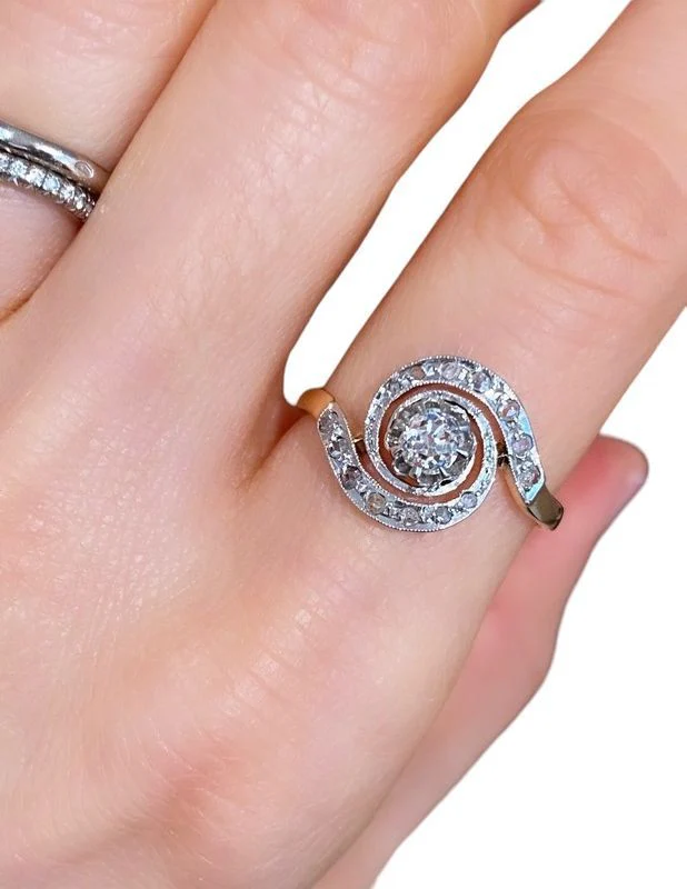 Old tourbillon ring, in 18k yellow gold, platinum and diamonds - Image 6