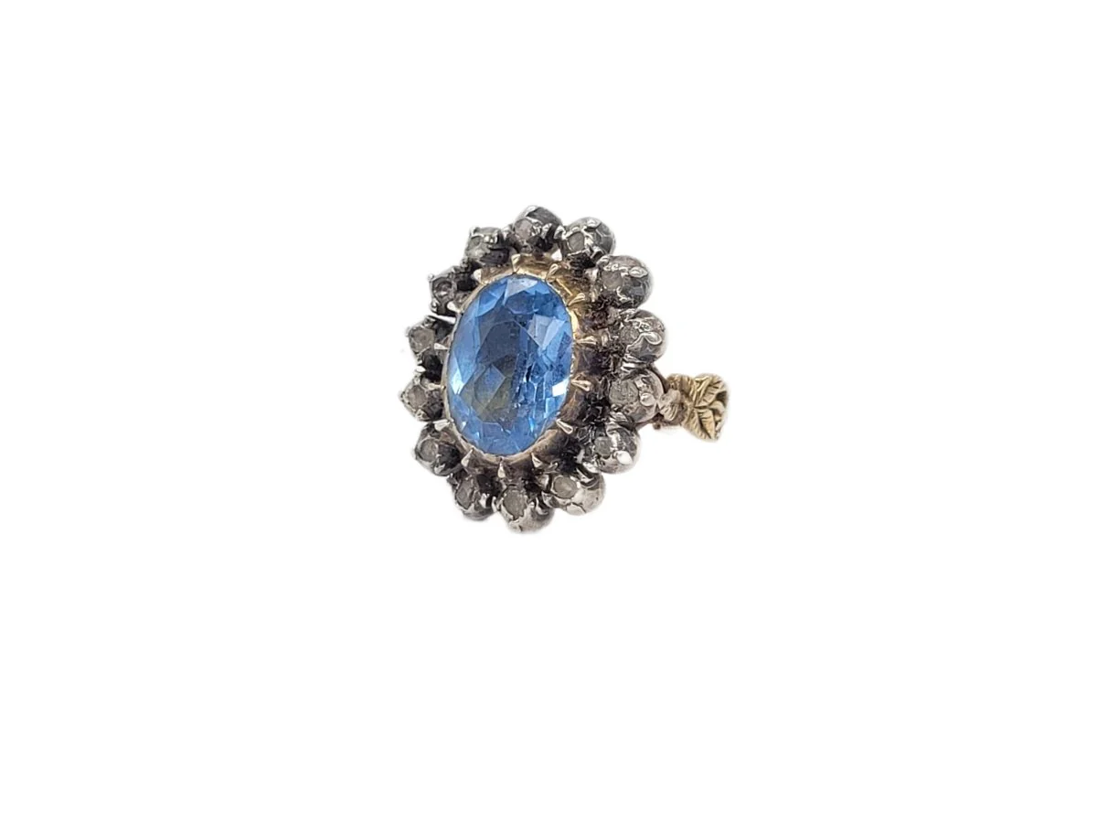 Entourage ring in blue gold, silver, topaz and diamonds - Image 7