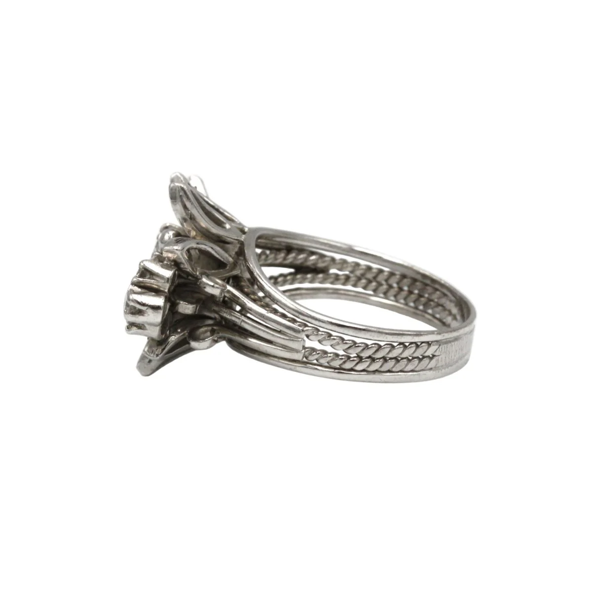 White gold and diamond ring - Image 3