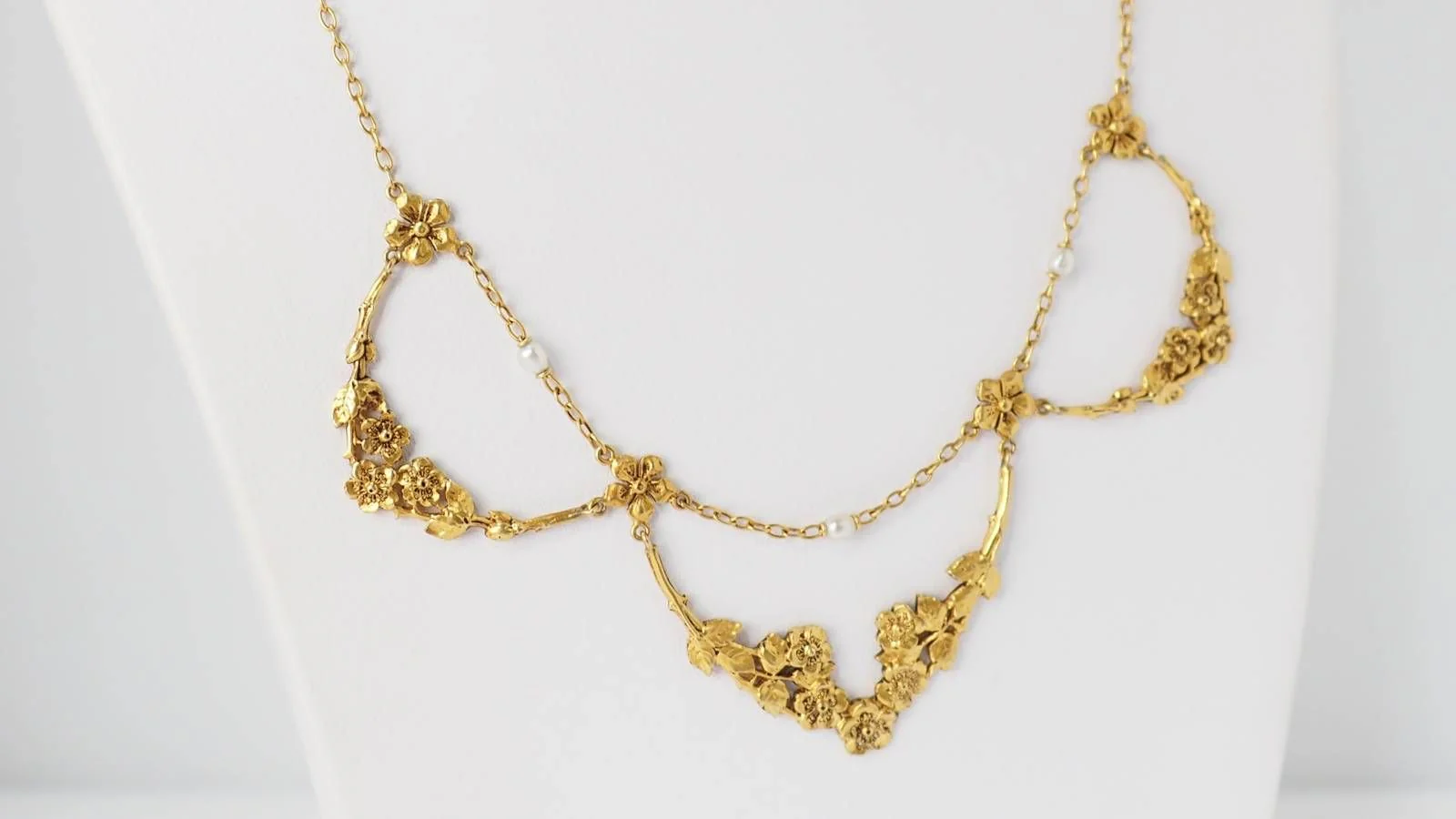 Early 19th century drapery necklace in yellow gold and pearls - Image 6