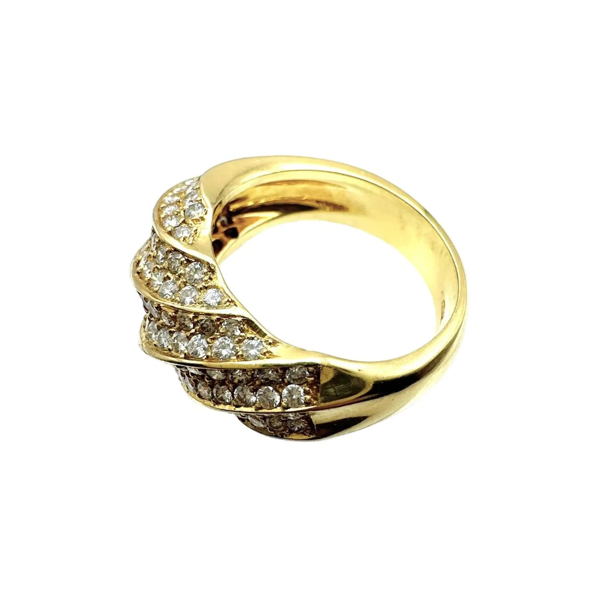 Ring Paved in yellow gold and diamonds. - Image 3