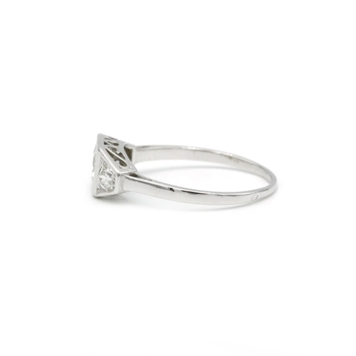 Ring - Platinum And Diamonds - Image 2