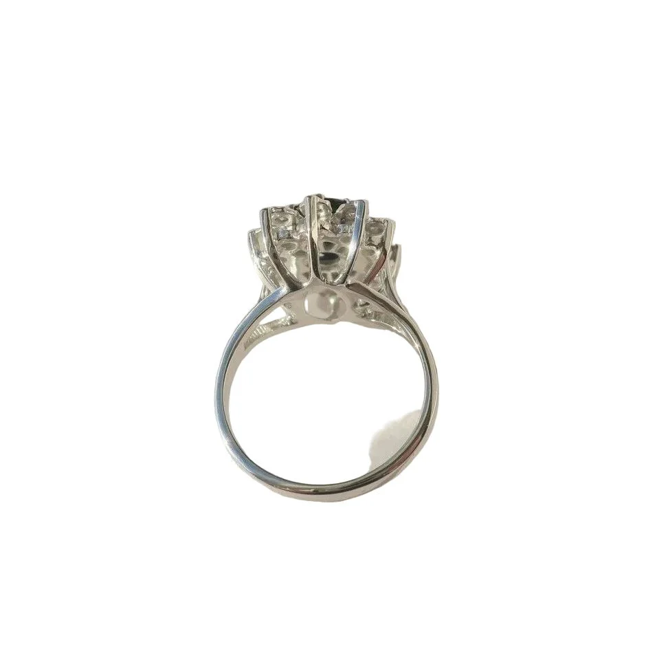 Marguerite Ring in White gold, Sapphire and Diamonds - Image 3