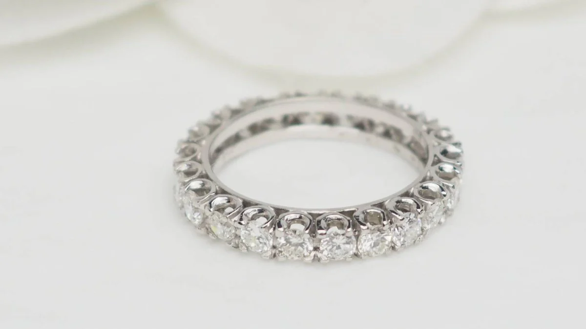 American Alliance ring in white gold and diamonds - Image 4