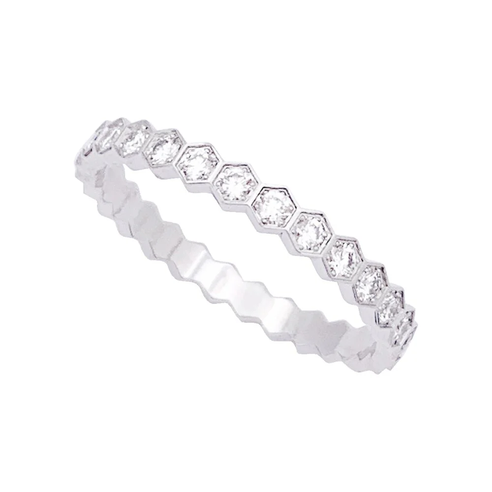 CHAUMET “Bee my Love” wedding ring in white gold and diamonds