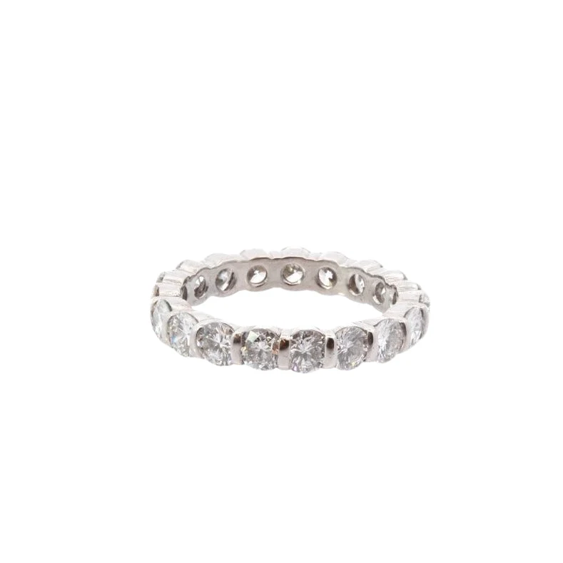 Alliance ring in platinum and diamonds