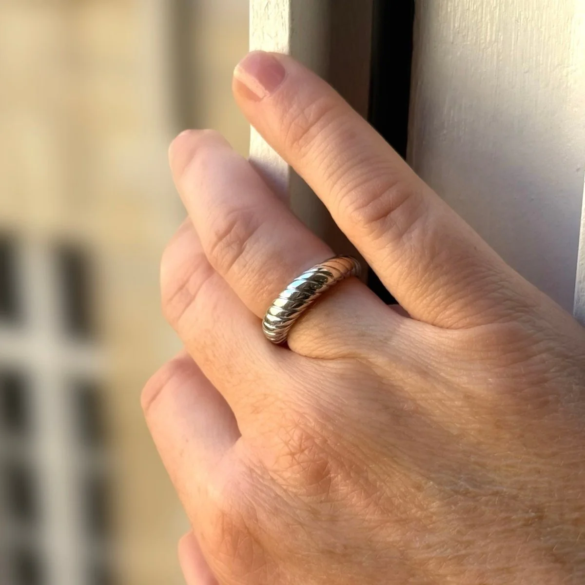 Bague BOUCHERON torsadé en or gris - Image 7