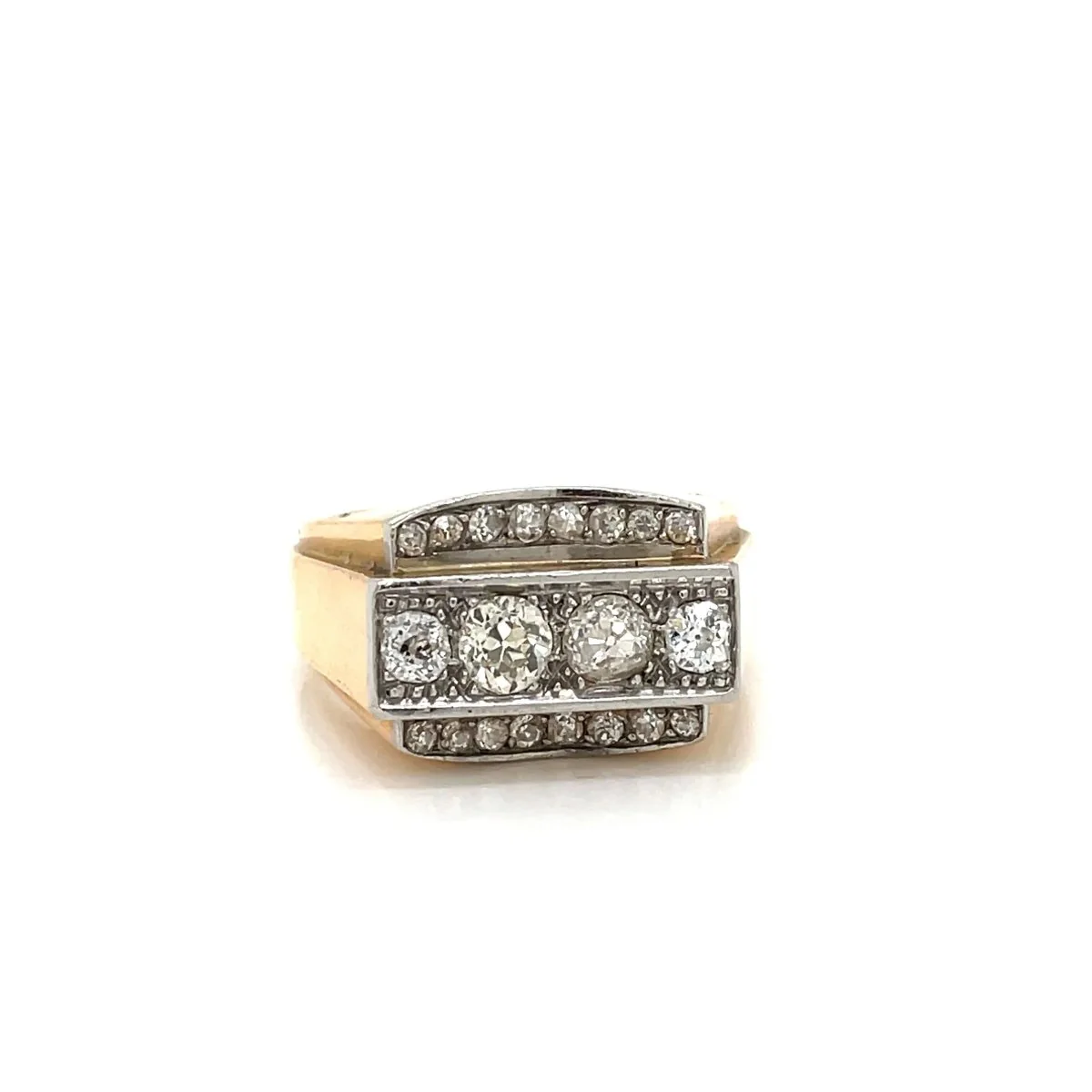 Art Deco cocktail ring in gold and diamonds