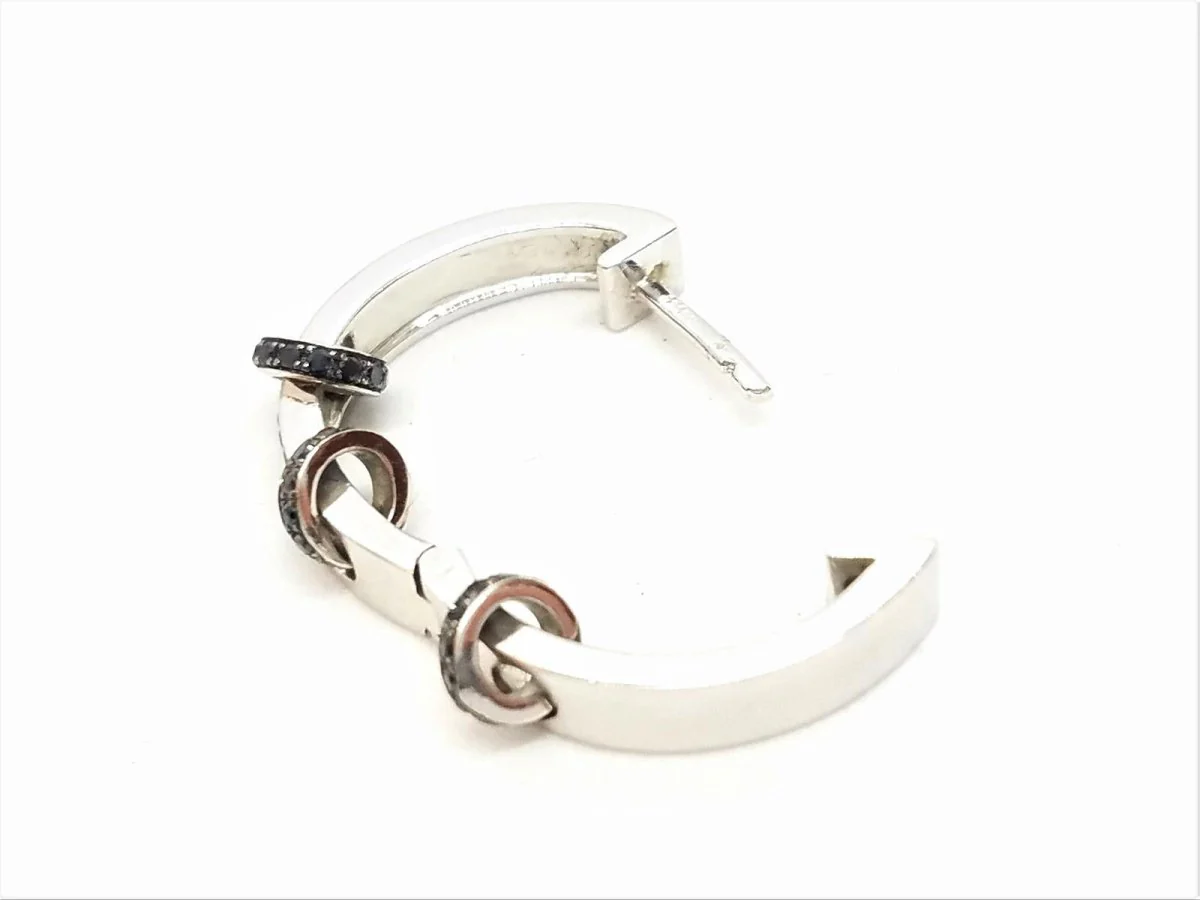 ASHERALI KNOPFER Creole earring in white gold and diamonds - Image 7