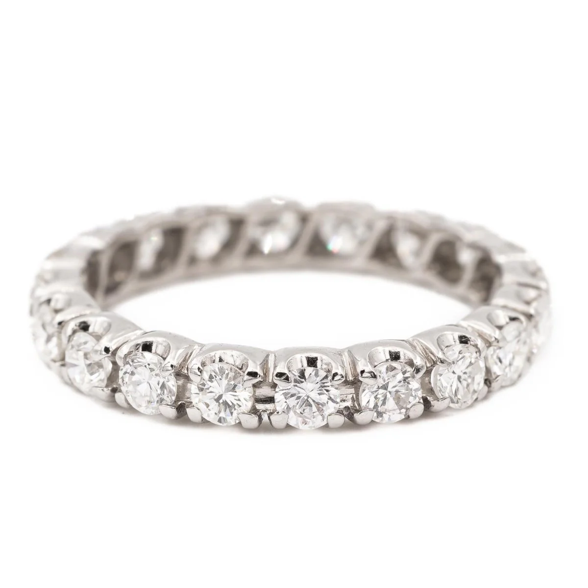 American Alliance ring in white gold and diamond