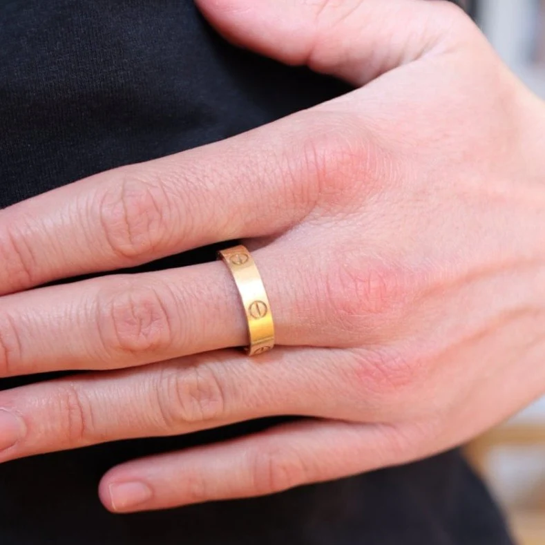 CARTIER “Love” wedding ring in yellow gold - Image 2