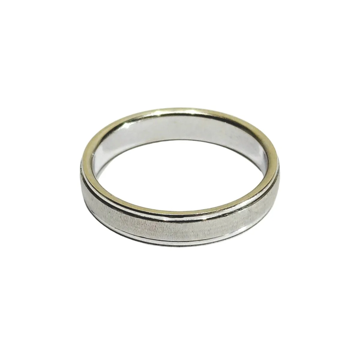 Alliance ring in white gold