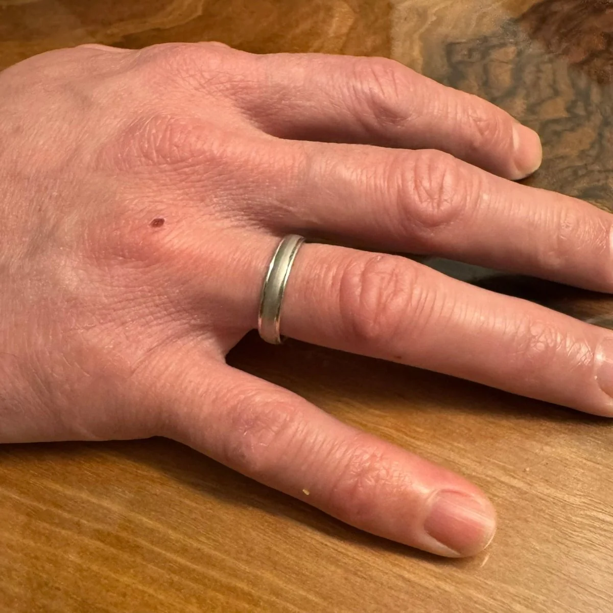 Alliance ring in white gold - Image 2