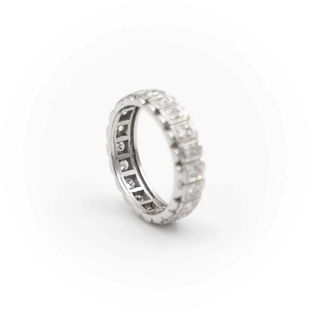 Wedding Ring White Gold Diamond - Image 4