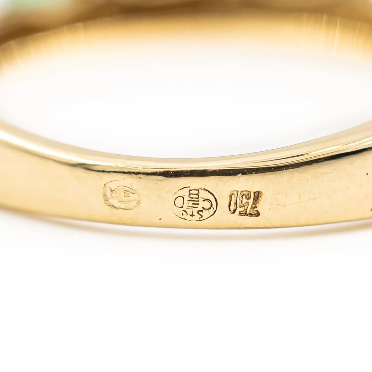 Yellow Gold Emerald Alliance Ring - Image 5