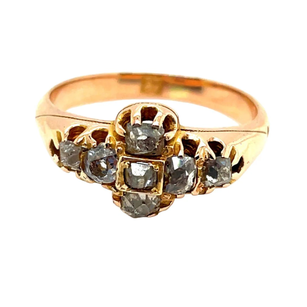 Trilogy ring in rose gold and diamonds