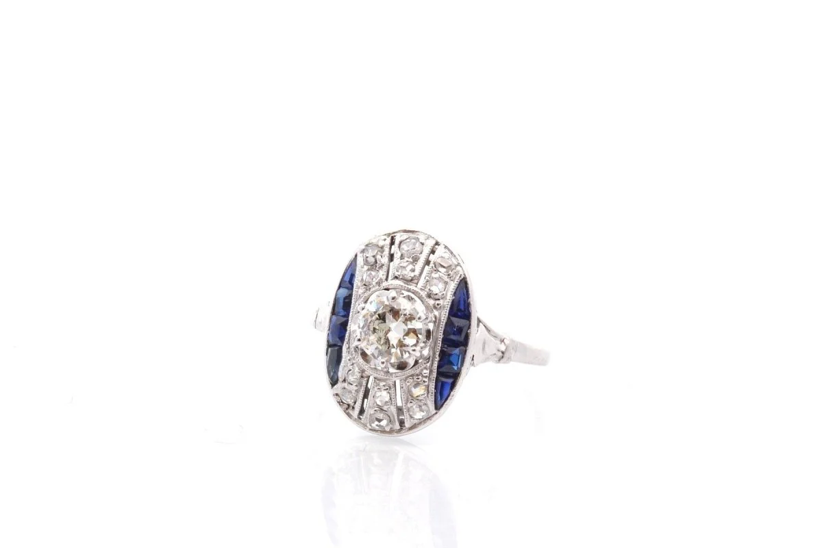 Ring art deco in paltinium and diamonds sapphires
