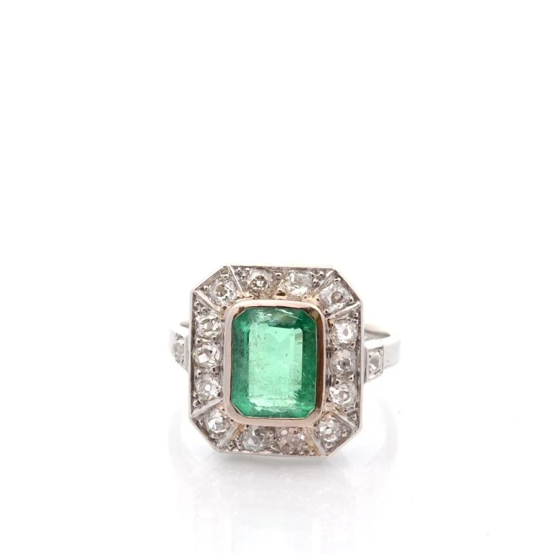 Ring Marquise en paltinium, emerald and diamonds