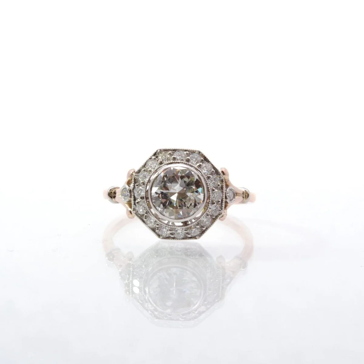 Ring Marguerite en rose gold, paltinium and diamonds