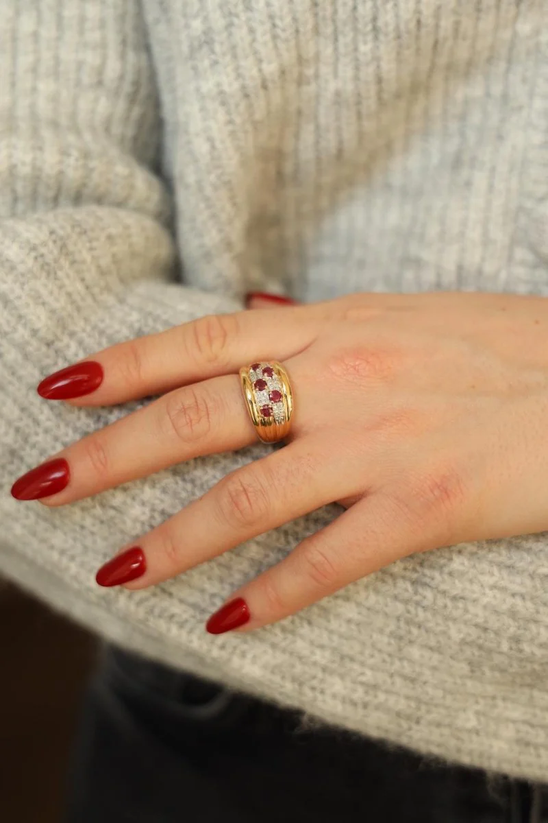 Yellow gold and ruby ​​ring - Image 3