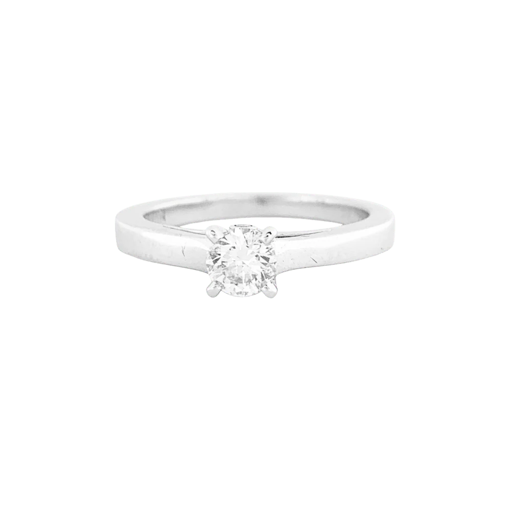 BOUCHERON "Beloved" Platinum and Diamond Solitaire Ring