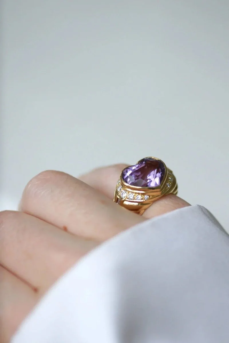 Amethyst and Diamond Heart Ball Ring in Yellow Gold - Image 2