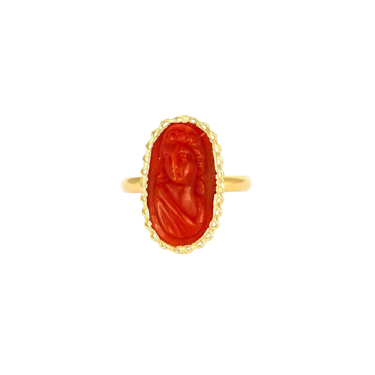 Ring in yellow gold and coral