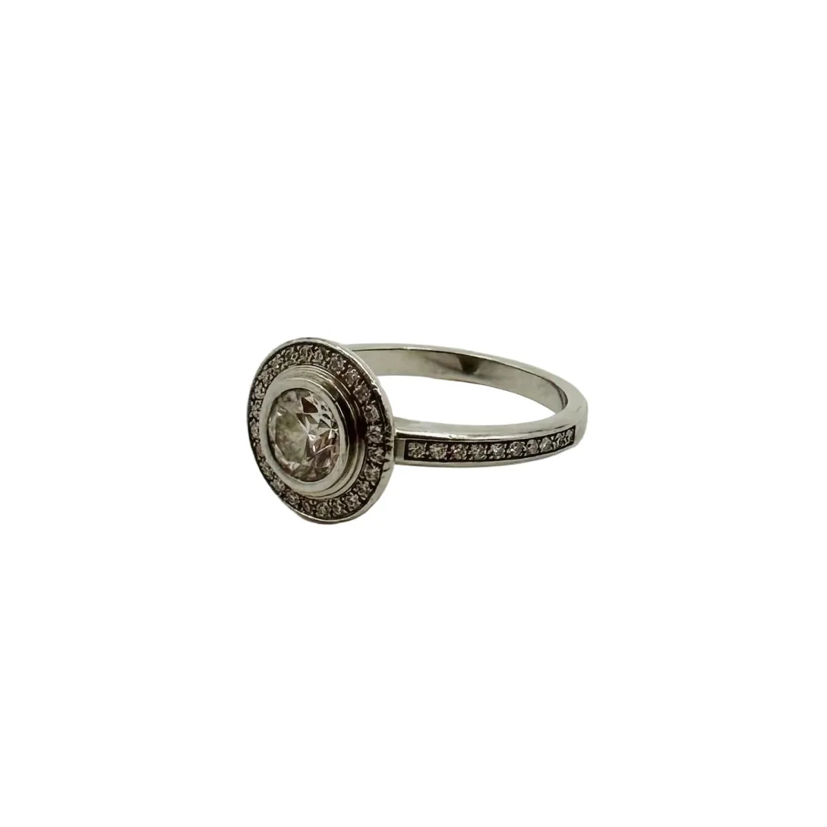 CARTIER "Cartier d'Amour" Solitaire Ring in Platinum and Diamonds - Image 8