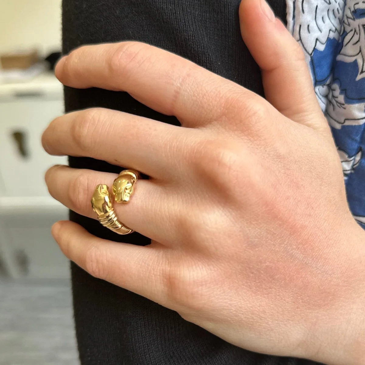 Ring CARTIER "Cougar" three golds - Image 2