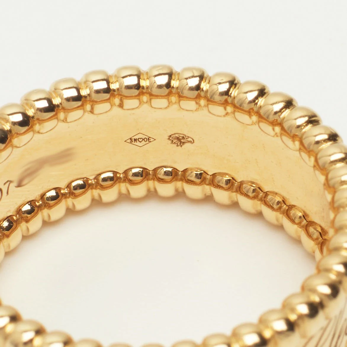 Van Cleef & Arpels Signature Pearl Ring in yellow gold - Image 11