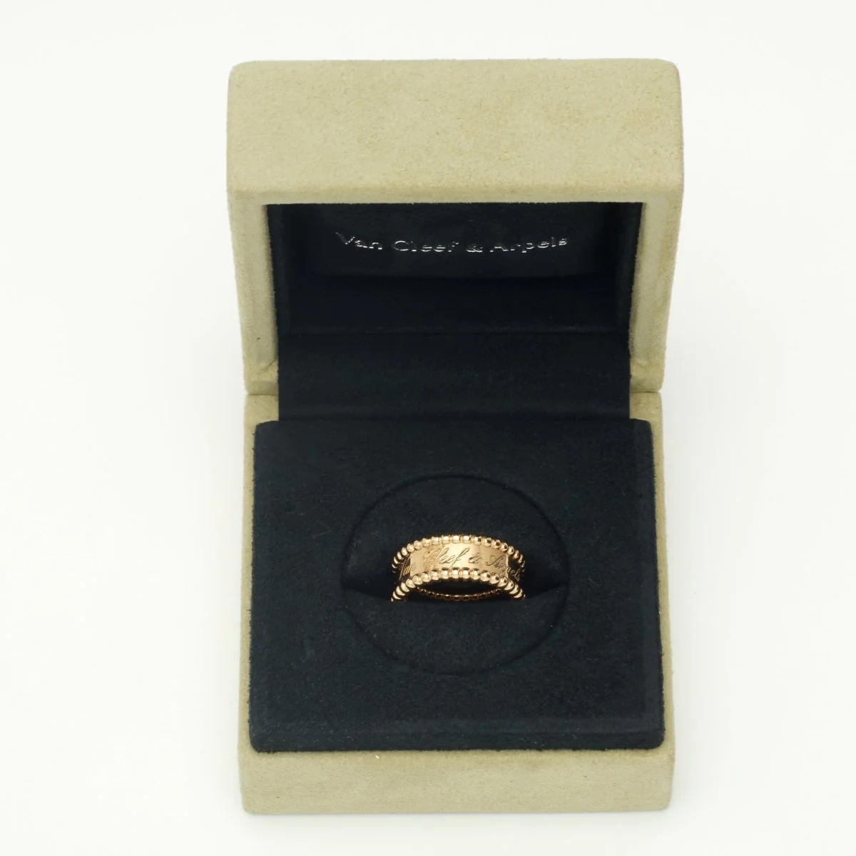 Van Cleef & Arpels Signature Pearl Ring in yellow gold - Image 3