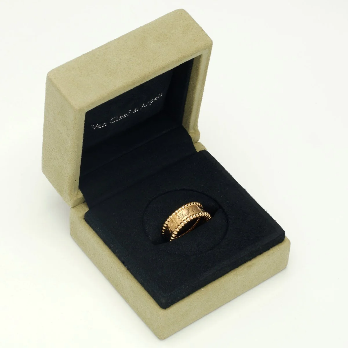 Van Cleef & Arpels Signature Pearl Ring in yellow gold - Image 4