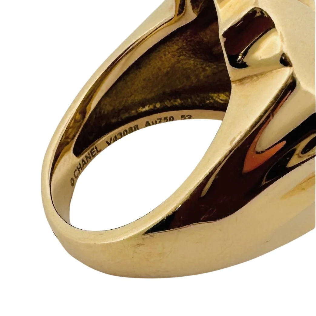 CHANEL Lion signet ring in yellow gold - Image 6