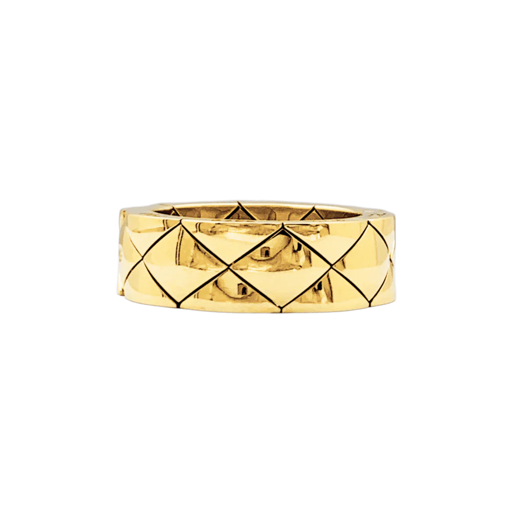 Ring CHANEL "Matelassé" in yellow gold