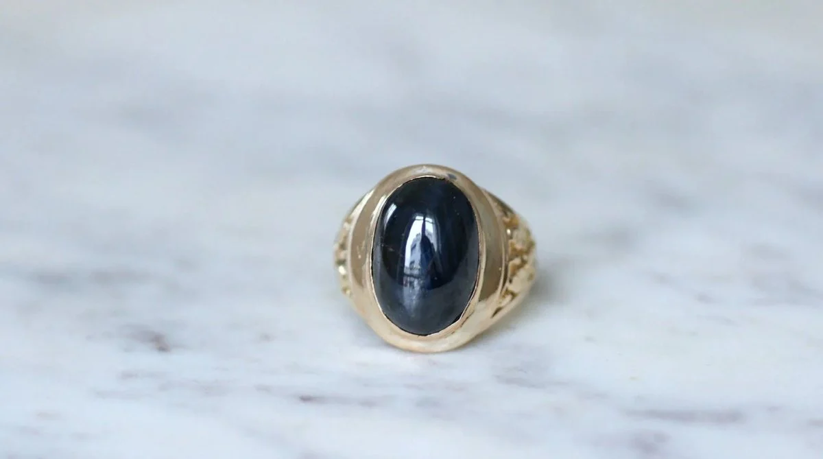 Rose gold signet ring and 15 Ct sapphire cabochon - Image 4