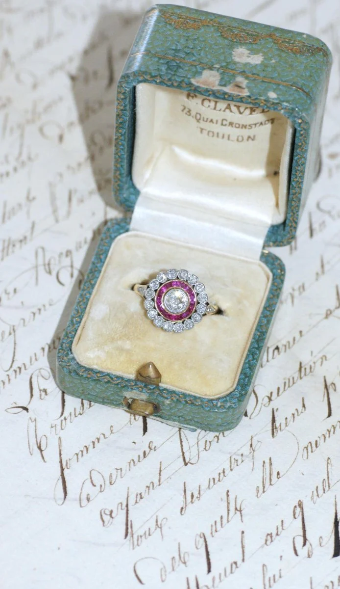 Ring Belle Époque in yellow gold, paltinium, rubies and diamonds - Image 10