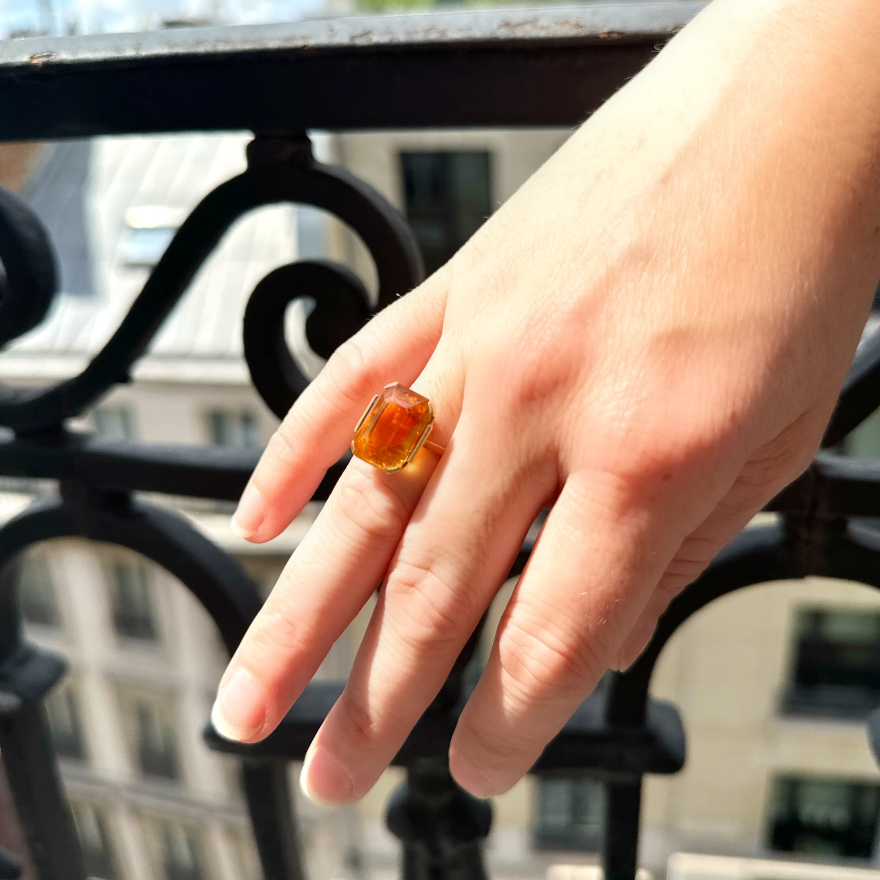 Bague citrine en or jaune - Image 2