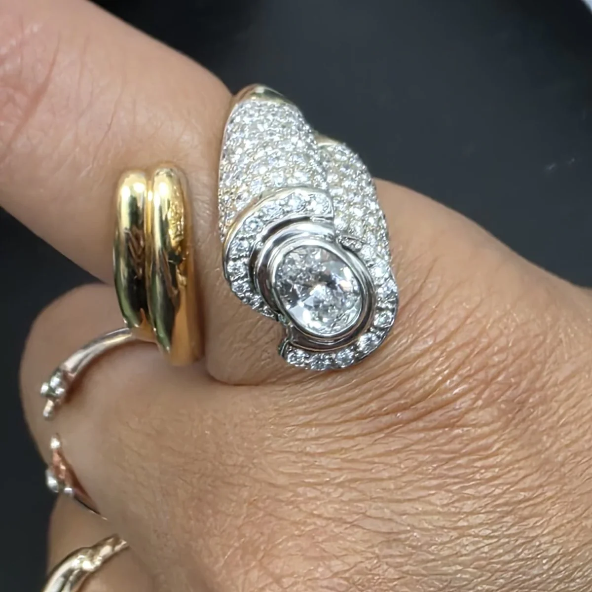 Cocktail Ring in White gold, Yellow gold, and Diamonds - Image 2