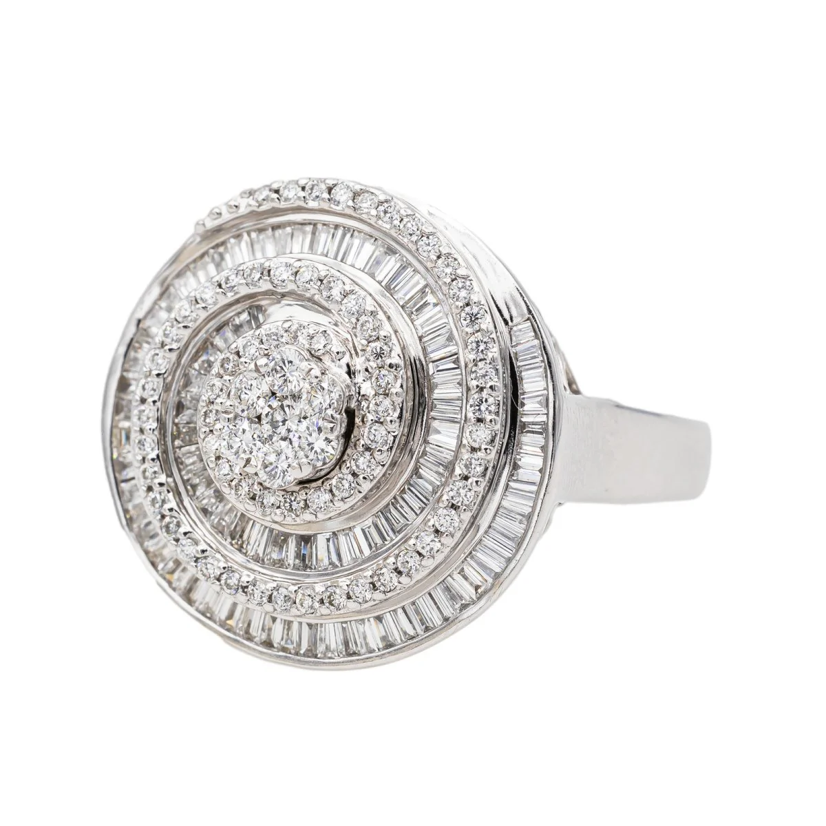 Cocktail ring in white gold and diamonds - Image 3