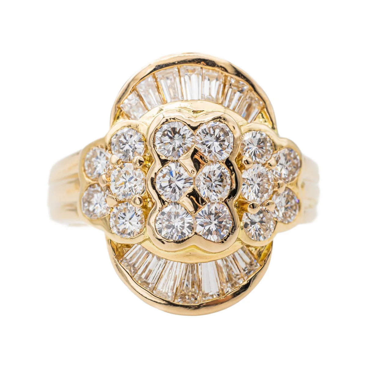 Cocktail ring in yellow gold and diamond