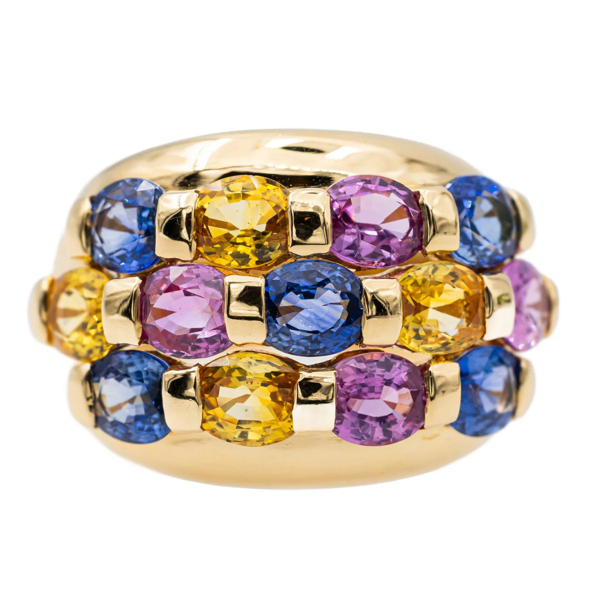 Cocktail ring in yellow gold and sapphire