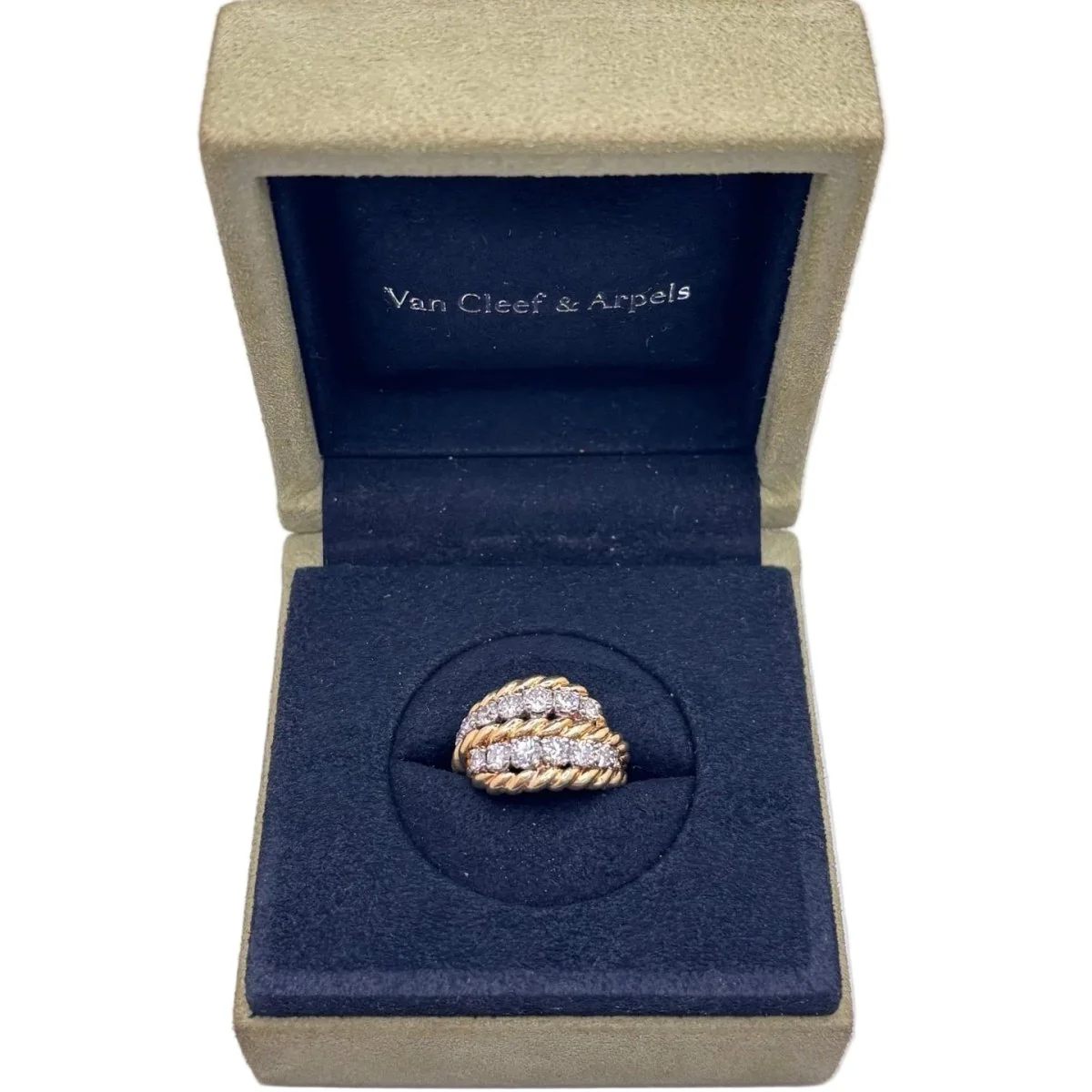 VAN CLEEF & ARELS Cocktail Ring in Yellow gold and Diamonds - Image 7