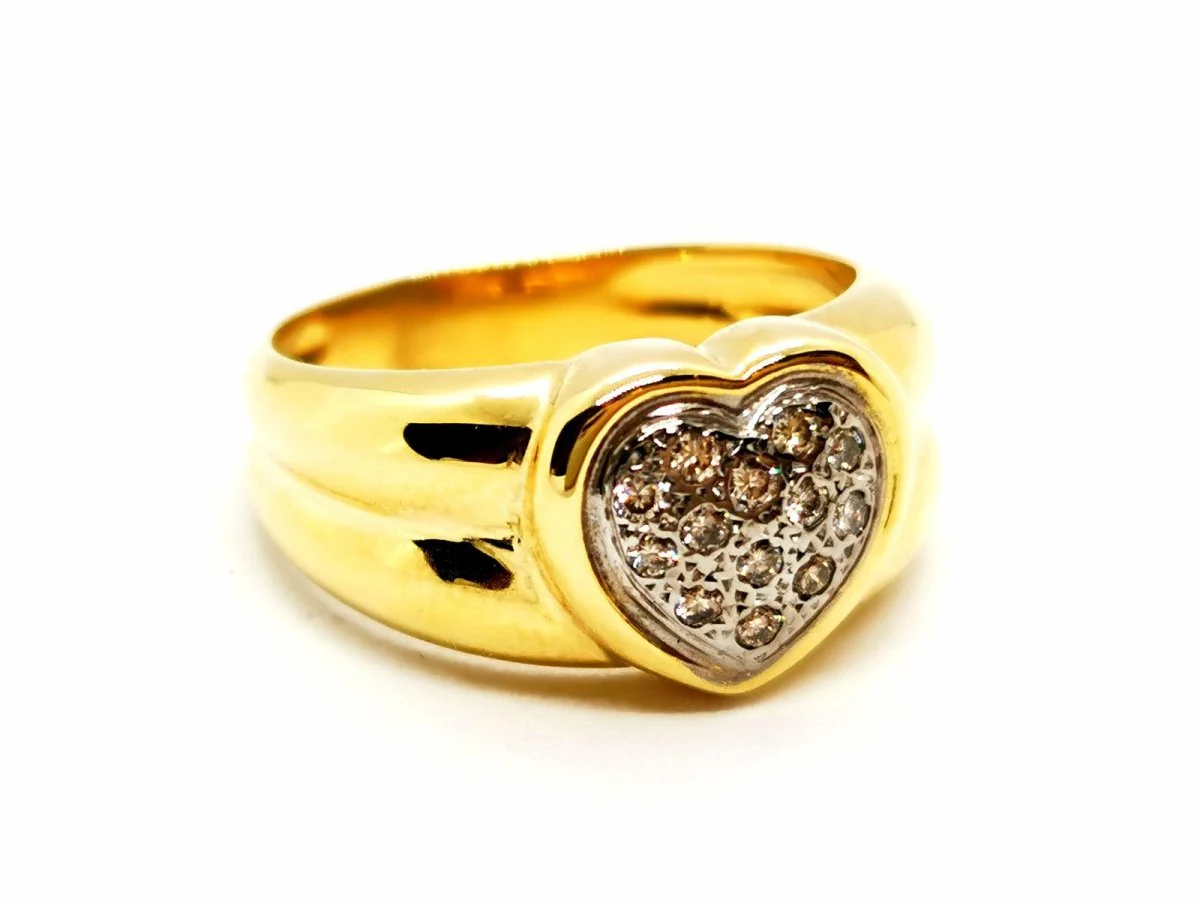 Heart Ring Yellow Gold Diamond - Image 5