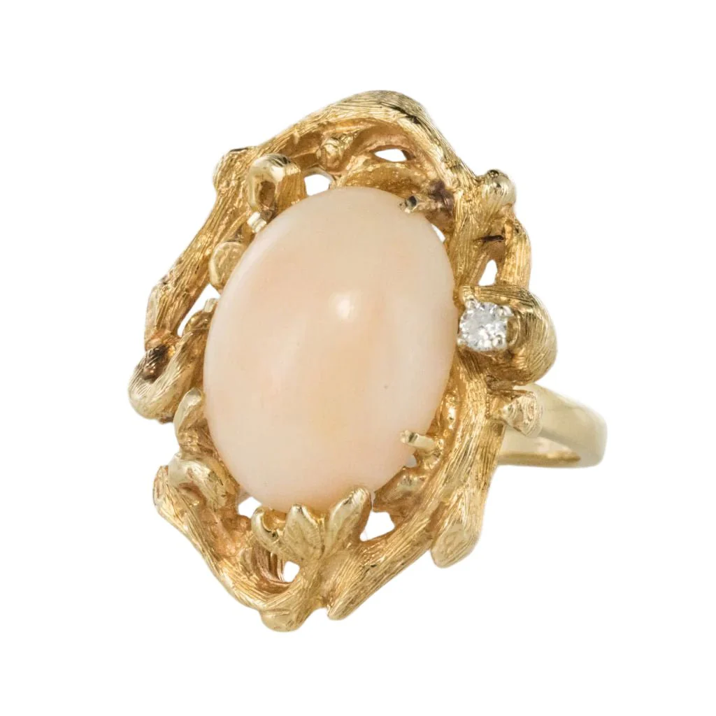 Cocktail ring in yellow gold, coral and diamonds - Image 3