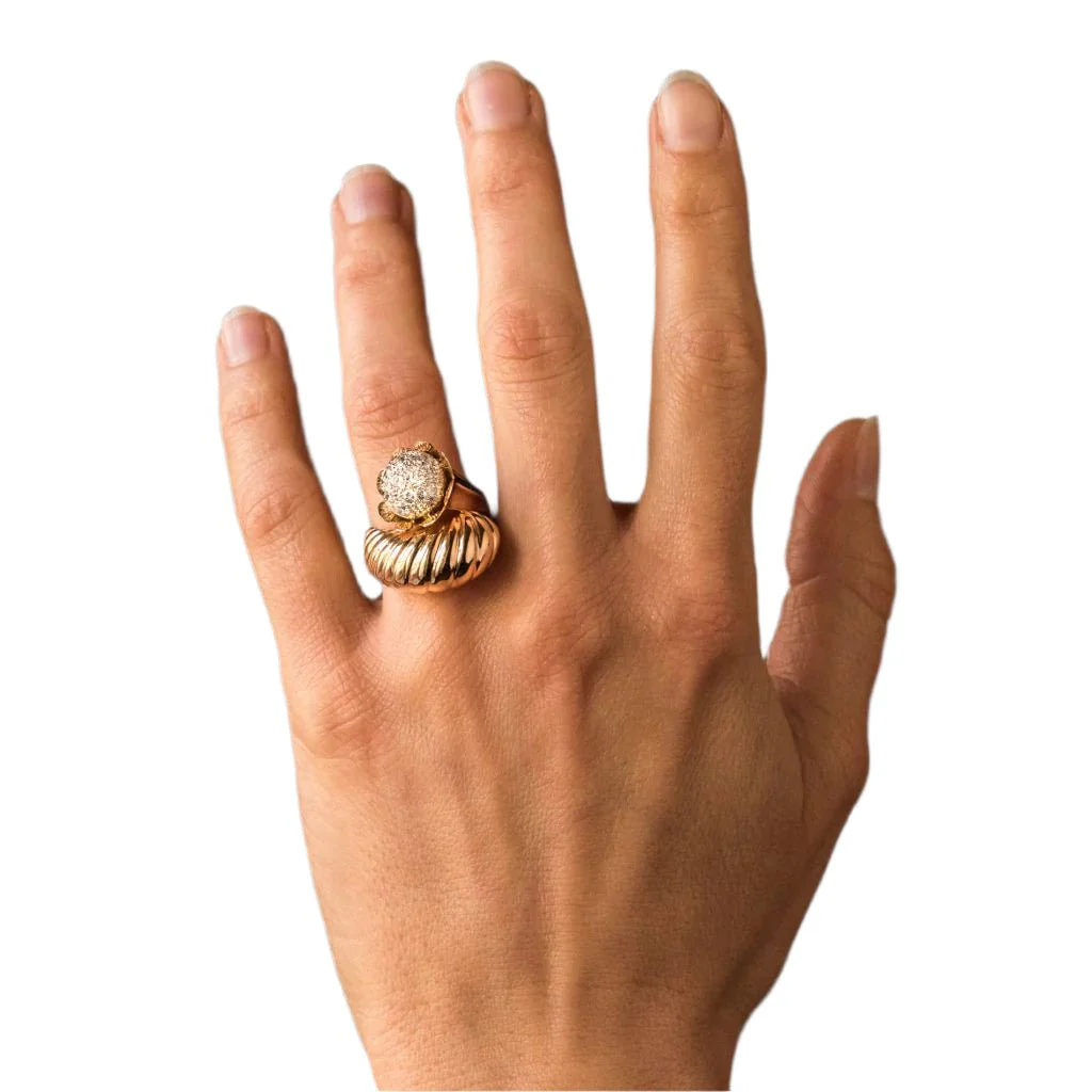 Cocktail ring in yellow gold and diamonds - Image 2