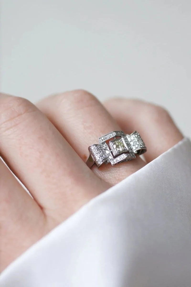 Geometric ring in platinum and diamond - Image 5