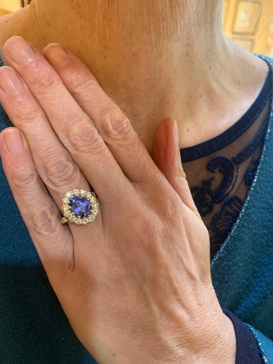 Ring Pompadour in yellow gold, sapphire and diamonds - Image 4