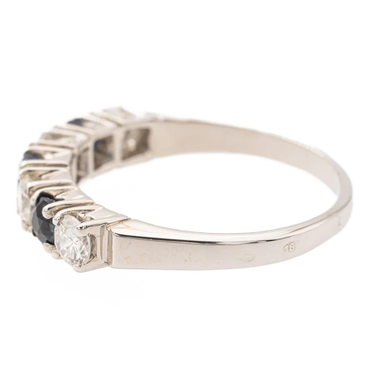 Demi Alliance ring in white gold and sapphire - Image 4