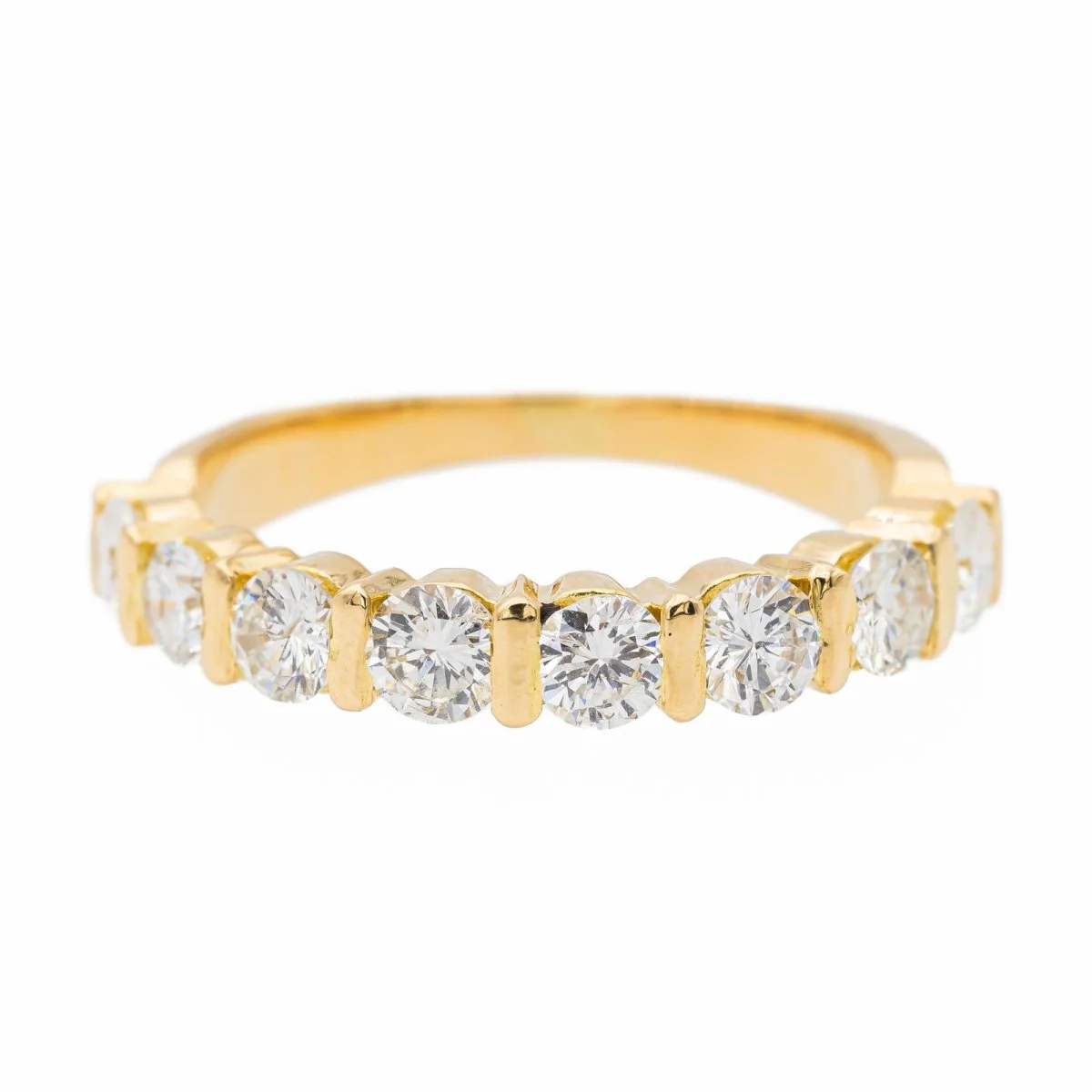 Half wedding ring in yellow gold and diamonds