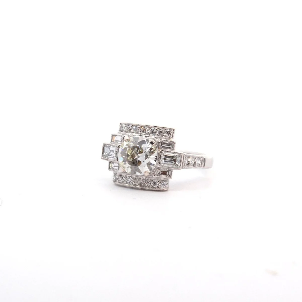 Platinum and diamond ring - Image 3